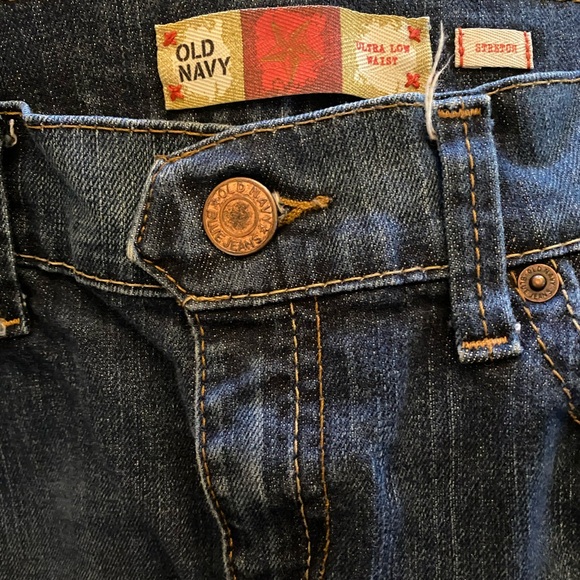 Old Navy stretch denim miniskirt women’s size 10. Medium/dark rinse. - Picture 3 of 3